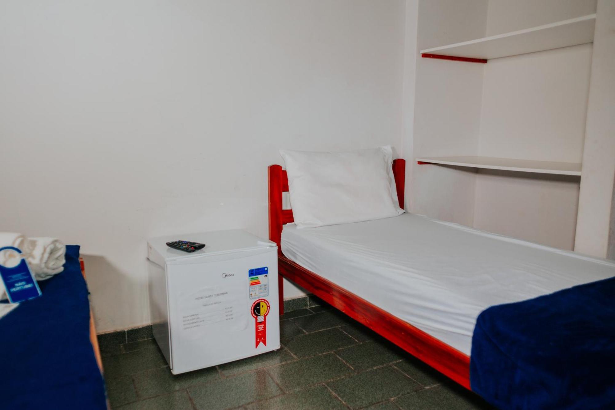 Hotel Santa Terezinha 阿尔弗雷多沙维斯 外观 照片