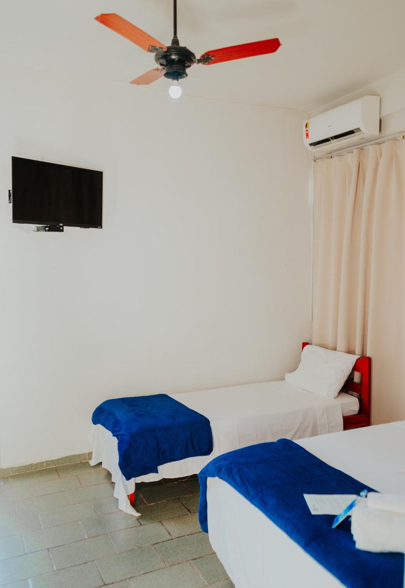 Hotel Santa Terezinha 阿尔弗雷多沙维斯 外观 照片